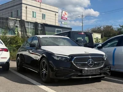 Mercedes-Benz - E-Class | E200 AMG Line