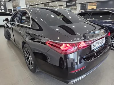 Mercedes-Benz - E-Class | E200 Avantgarde