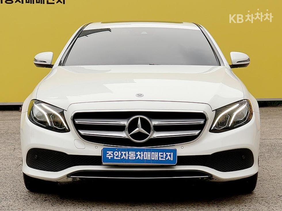 مرسيدس E-Class